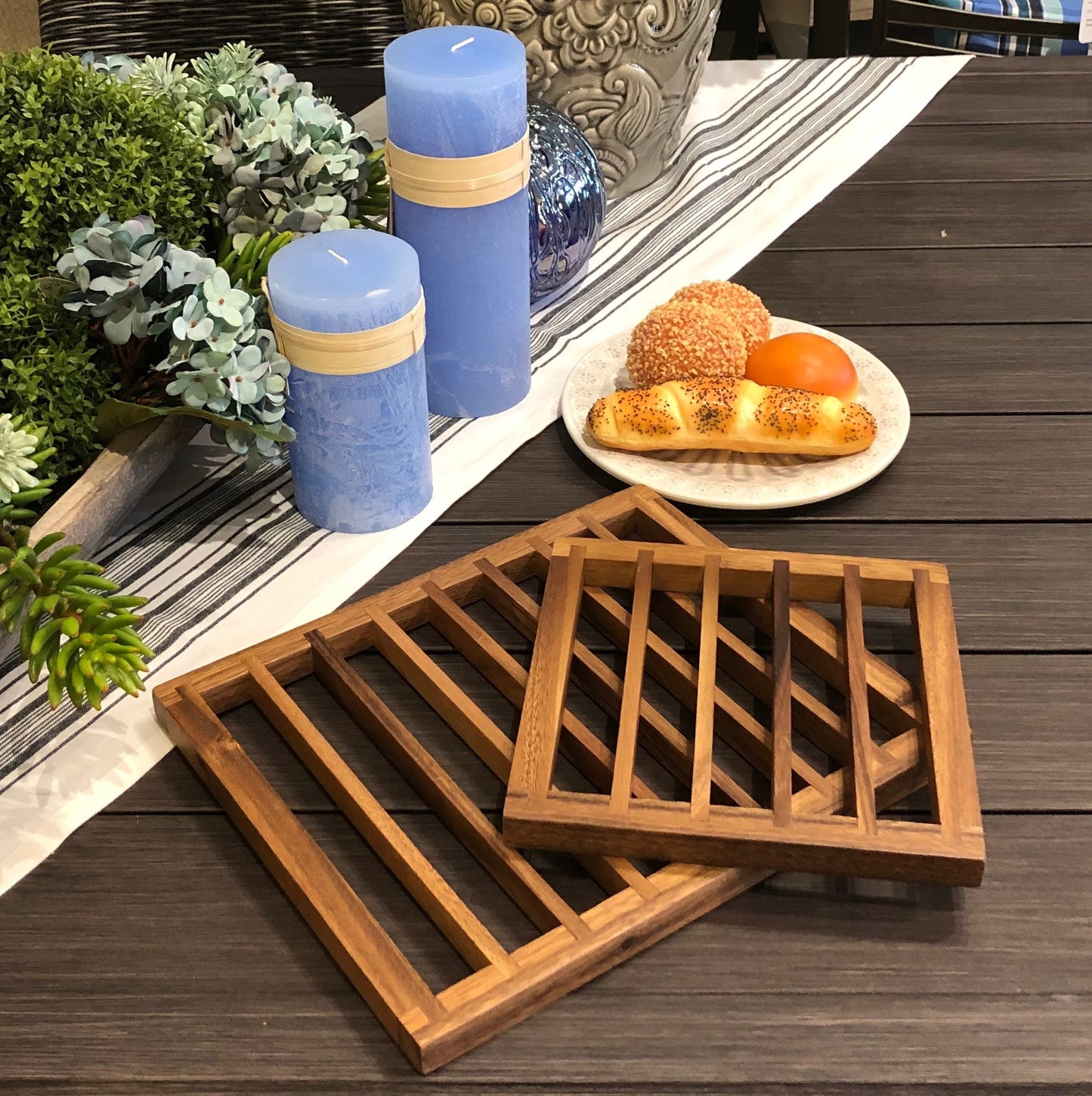 Trivets set