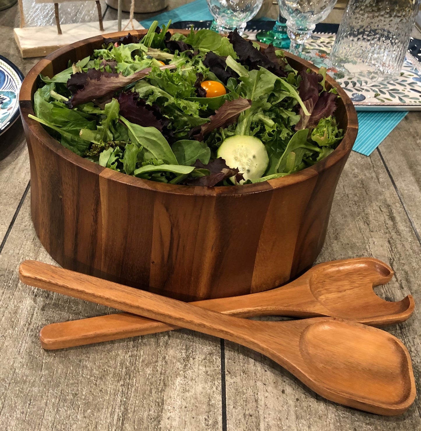 Xtra Large Salad Bowl with Servers